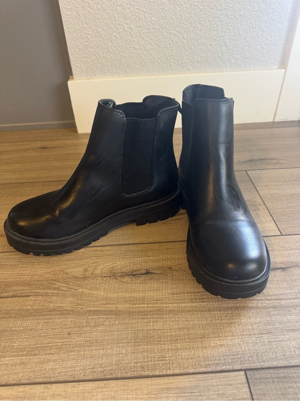 Soda Black Chelsea Lug Sole Ankle Boots